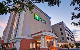 Holiday Inn Express By Ihg
